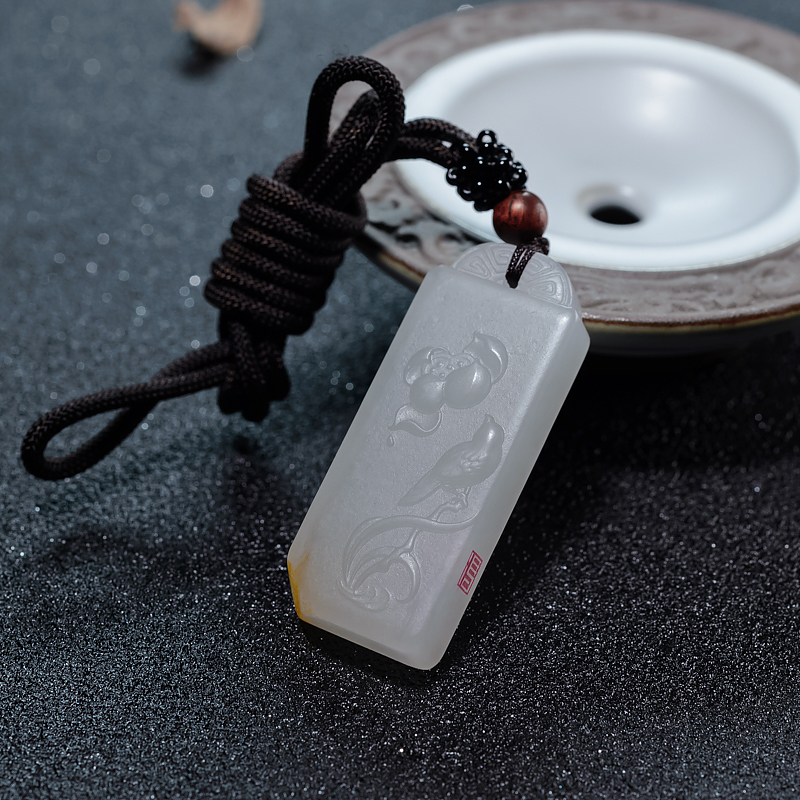 山料和田白玉吊坠-红掌柜