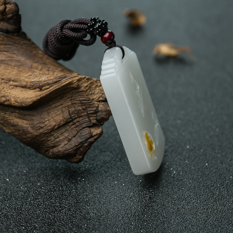 山料和田玉连年有余吊坠-红掌柜