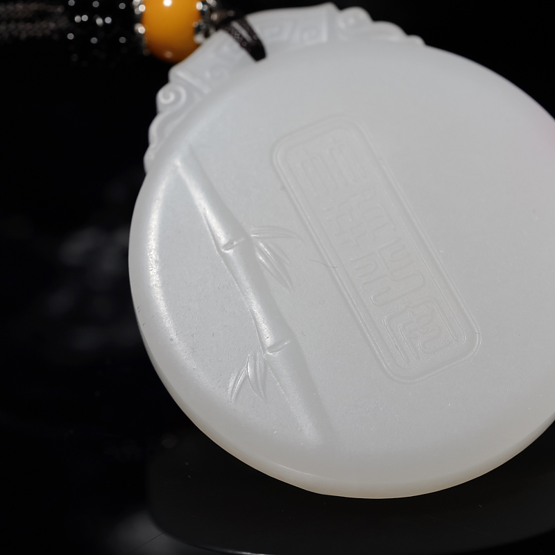 新疆和田羊脂白玉吊坠-红掌柜