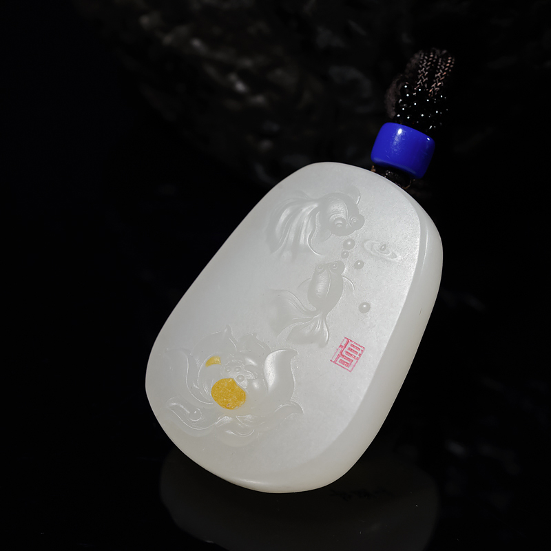 和田羊脂白玉连年有余吊坠-红掌柜