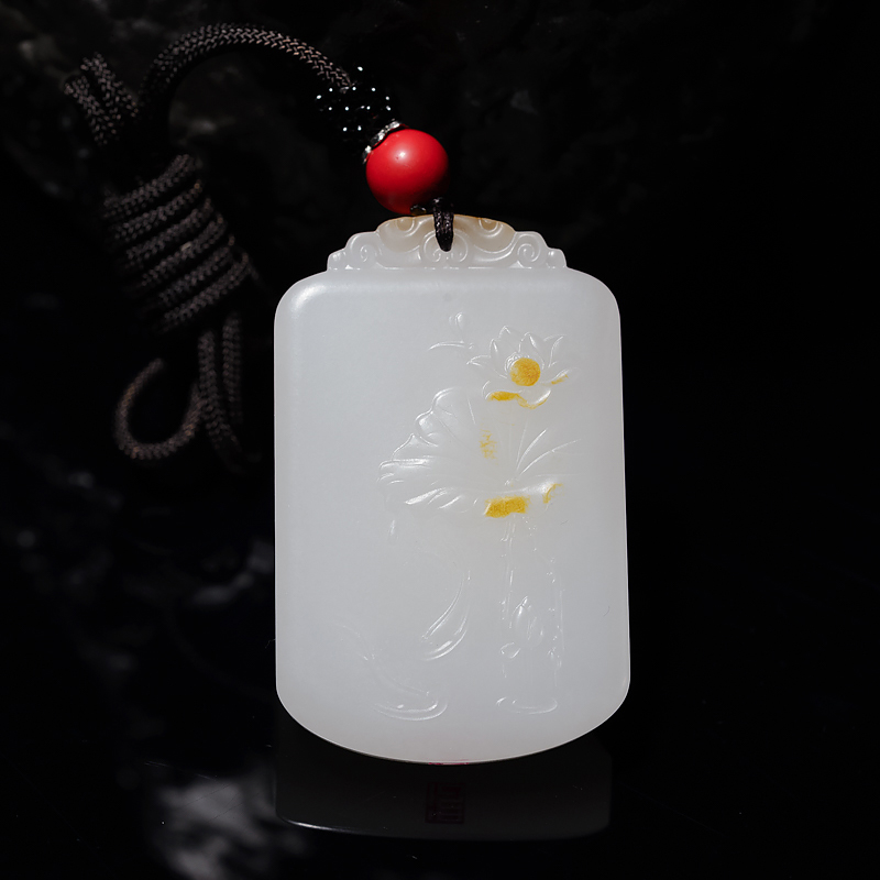 山料和田羊脂白玉年年有余吊坠-红掌柜