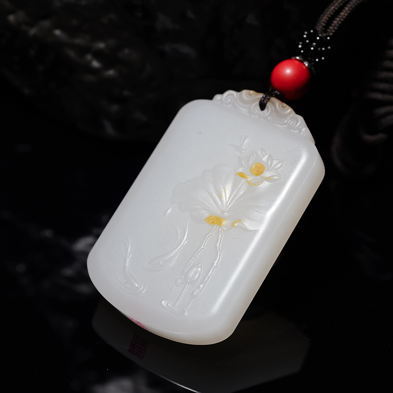 和田羊脂白玉年年有余吊坠-红掌柜