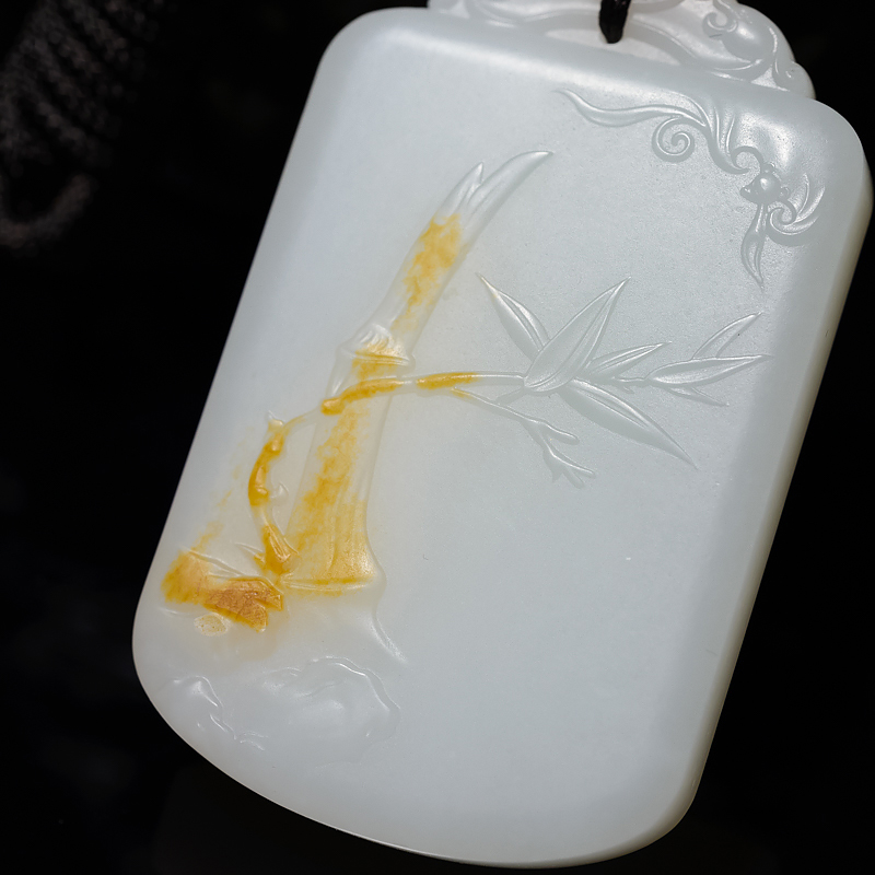 和田白玉吊坠-红掌柜