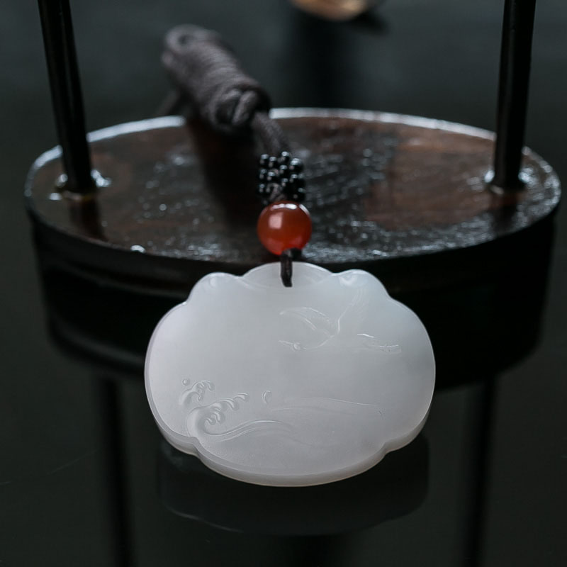 山料和田白玉如意锁吊坠-红掌柜