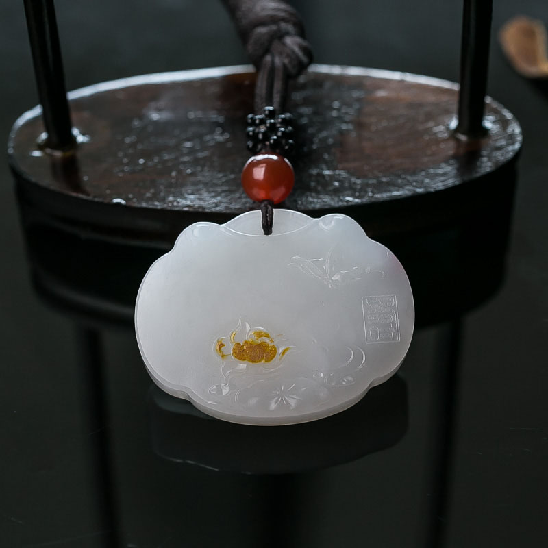 和田玉如意锁吊坠-红掌柜