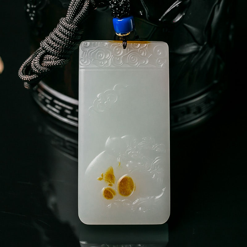 和田青白玉寿桃吊坠-红掌柜