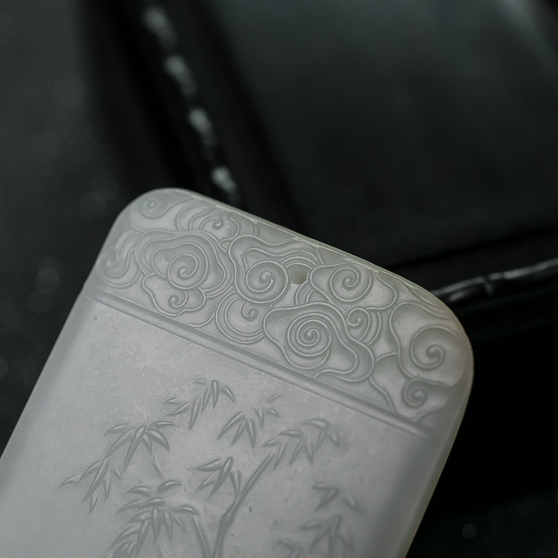 和田玉山水意境吊坠-红掌柜