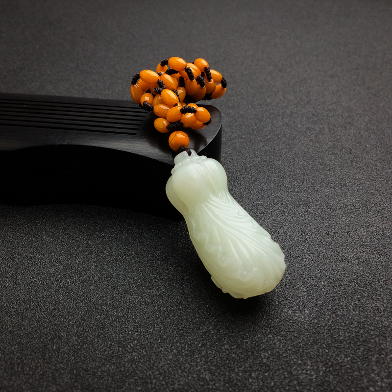天然山料青白玉大白菜吊坠 - 红掌柜