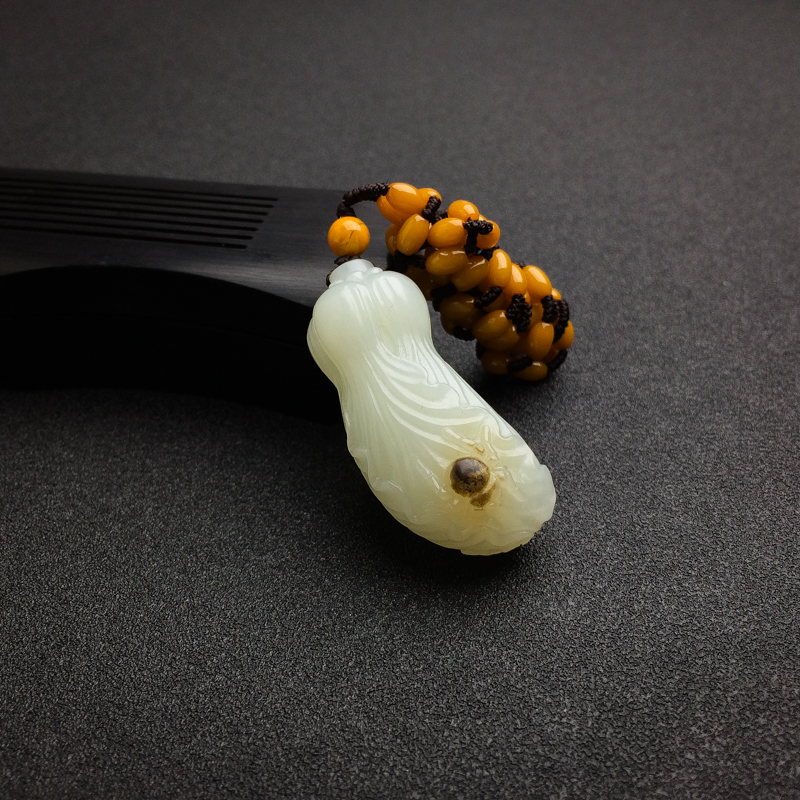 天然山料青白玉大白菜吊坠 - 红掌柜