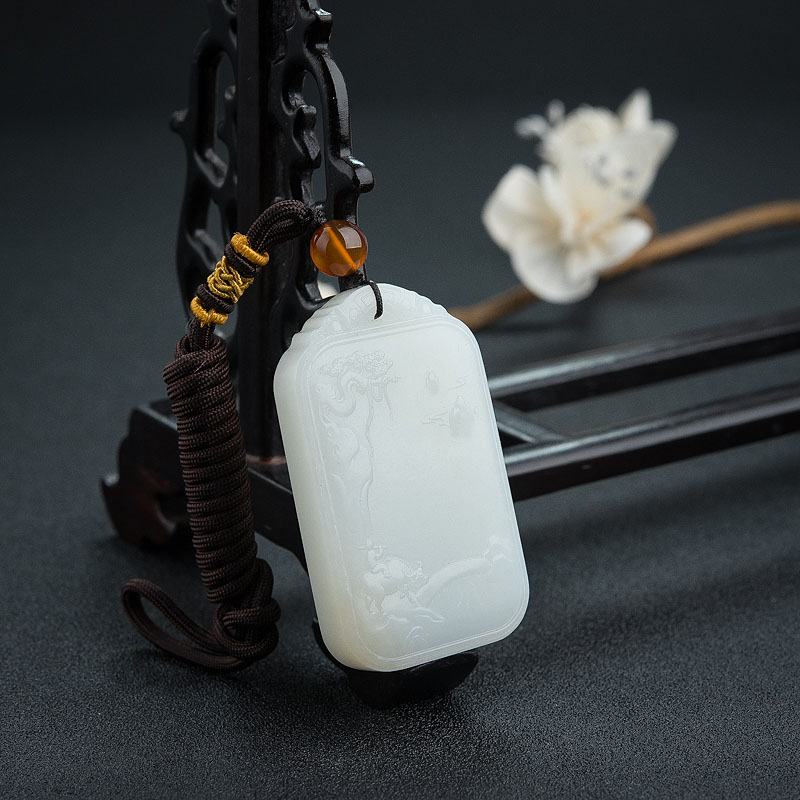 俄罗斯和田玉山水意境牌吊坠 - 红掌柜