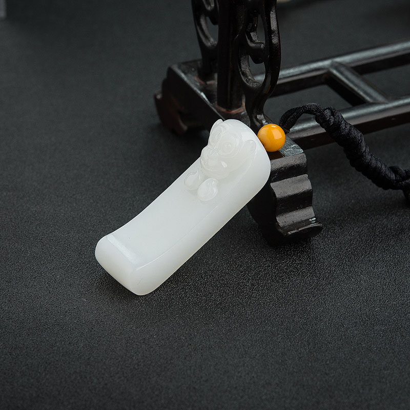 和田青白玉猴子吊坠 - 红掌柜