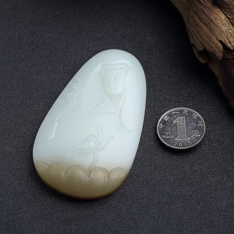 俄料和田玉观音吊坠 - 红掌柜