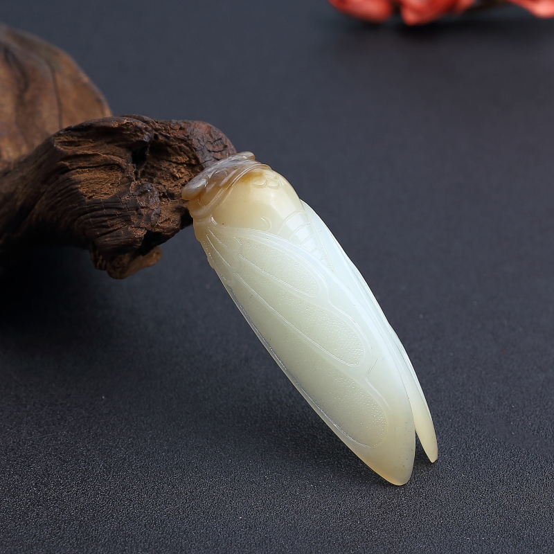 和田玉山料一鸣惊人吊坠 - 红掌柜