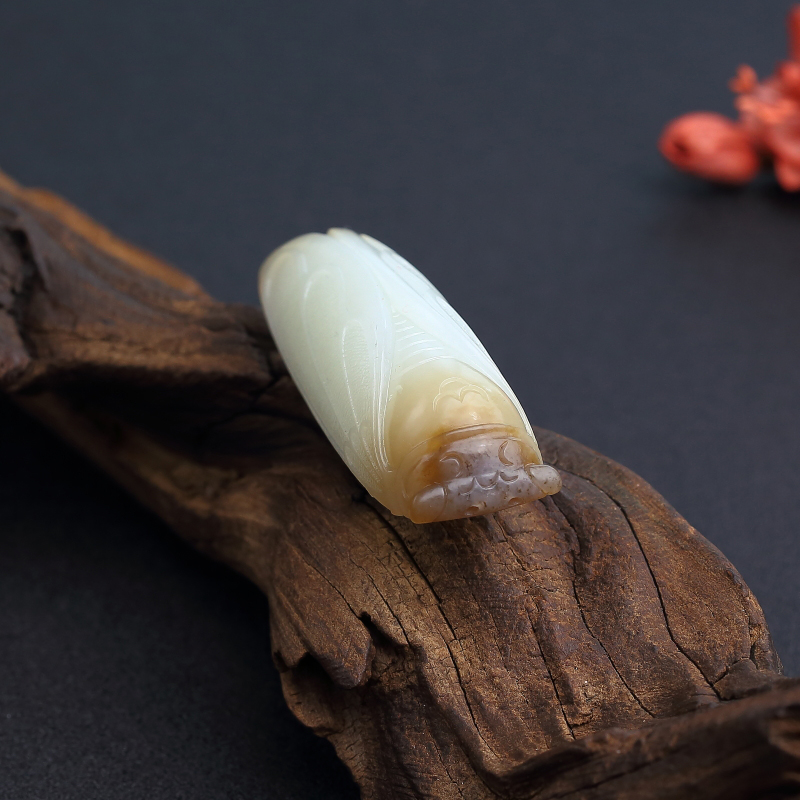 俄料和田玉一鸣惊人吊坠 - 红掌柜