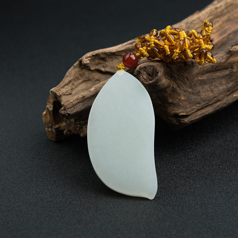 俄罗斯天然和田玉随形吊坠 - 红掌柜