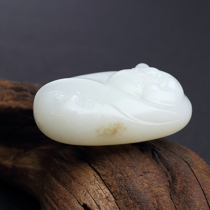 俄料白玉山料吊坠-红掌柜