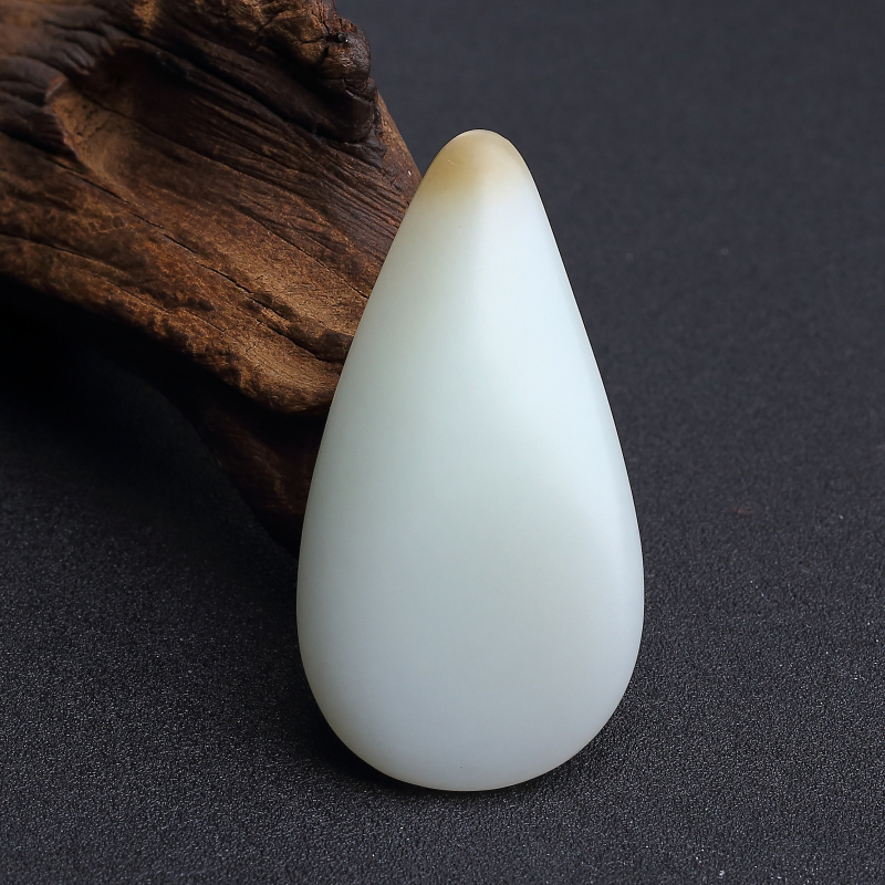 俄料白玉山料随形吊坠-红掌柜