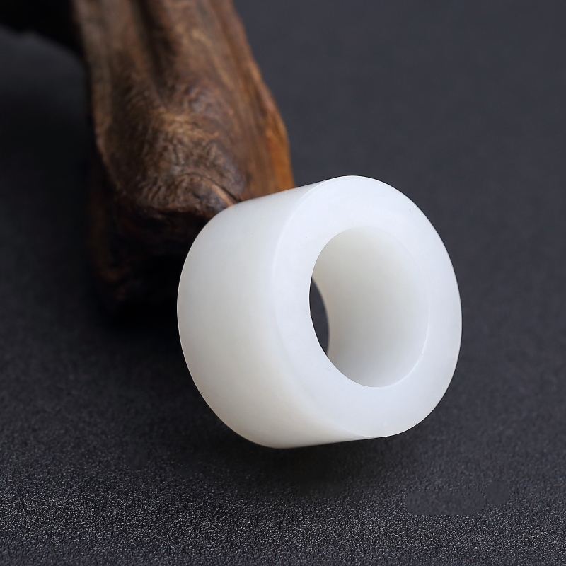 白玉扳指-红掌柜