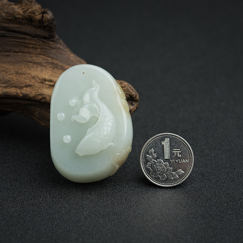 俄料青白玉山料吊坠-红掌柜