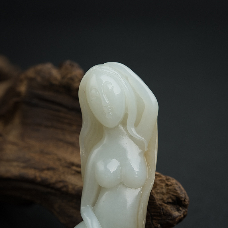 俄料和田玉山料美女吊坠-红掌柜