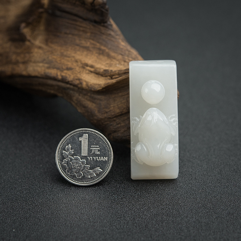 天然和田白玉金蟾吐珠吊坠 - 红掌柜