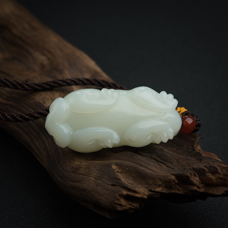 青白玉貔貅吊坠-红掌柜