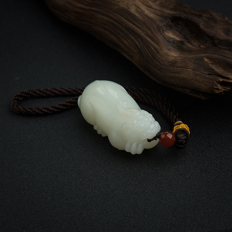 俄料山料青白玉吊坠-红掌柜