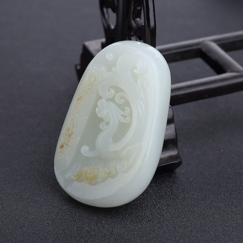 天然青白玉山料仿古龙吊坠-红掌柜