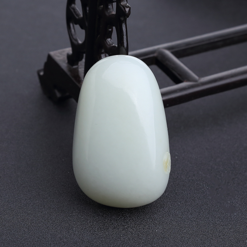 俄料天然青白玉仿古龙吊坠-红掌柜