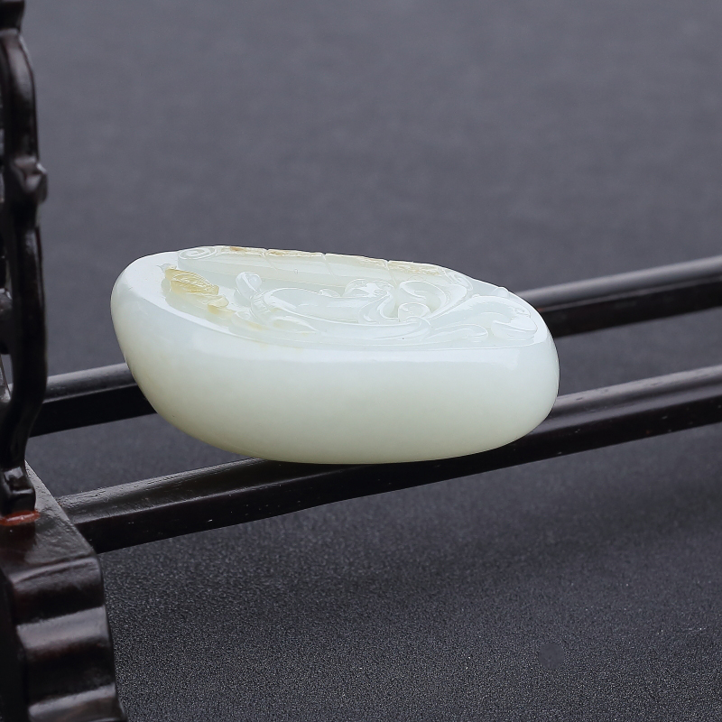 俄料天然青白玉山料吊坠-红掌柜