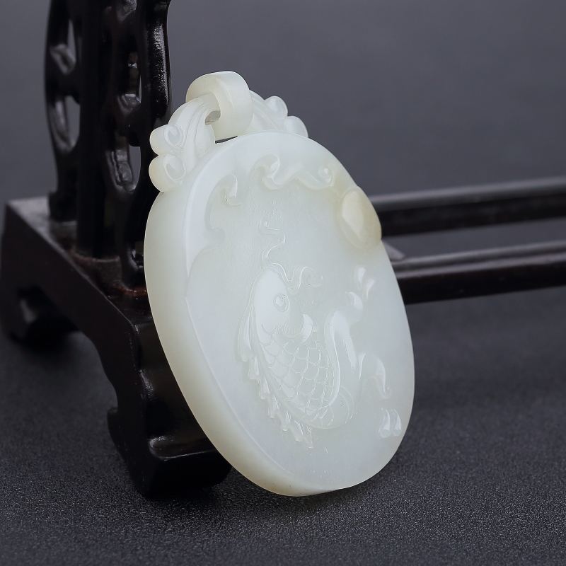 俄料青白玉山料鲤鱼吊坠-红掌柜