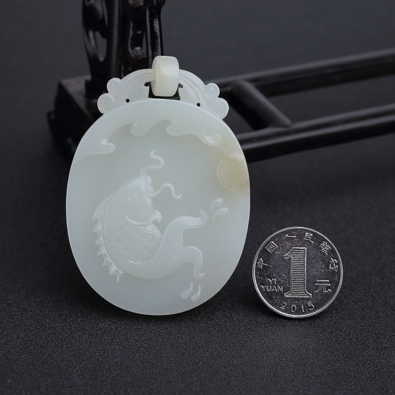 俄料青白玉吊坠-红掌柜