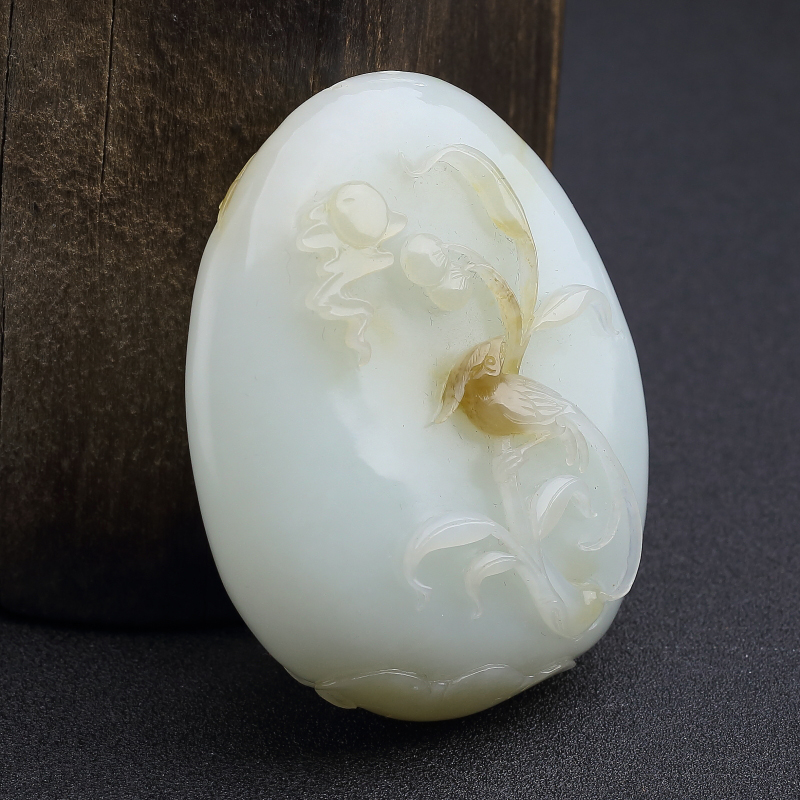 俄料和田玉山料良辰美景吊坠-红掌柜