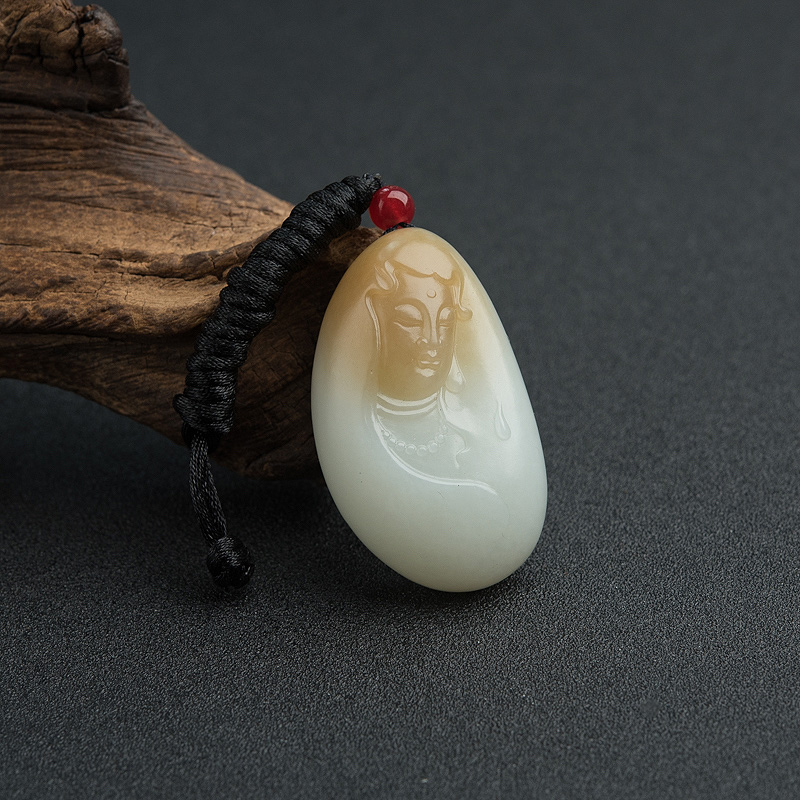 俏色和田玉山料观音吊坠-红掌柜
