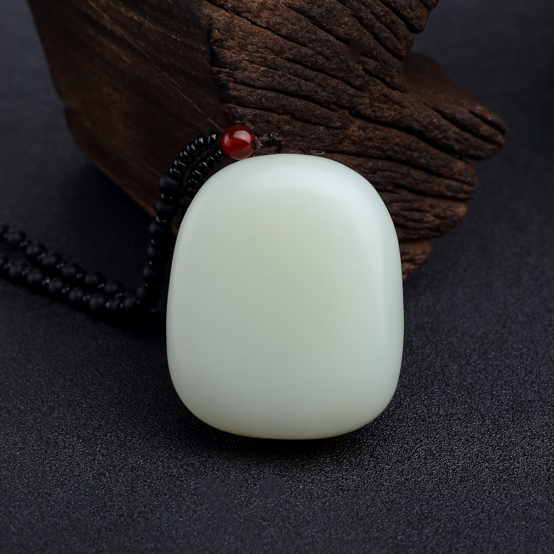 俄料天然和田玉山料富贵吊坠-红掌柜