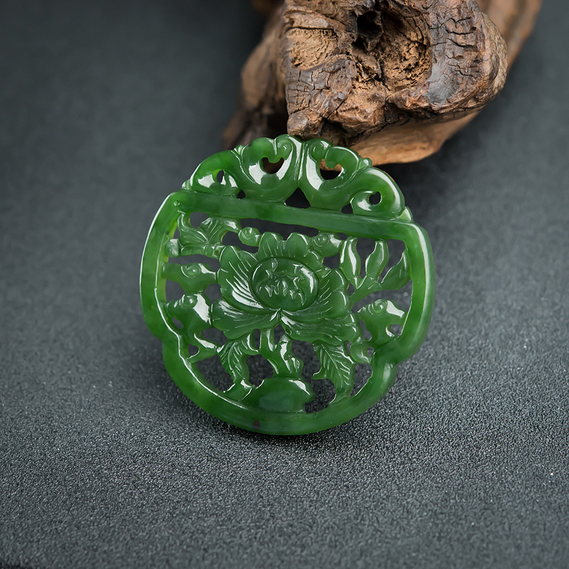 俄料镂雕碧玉牡丹花吊坠-红掌柜