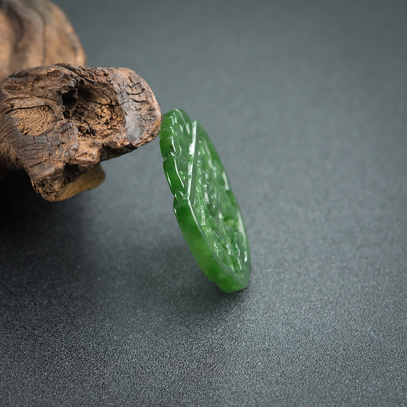 俄料碧玉牡丹花吊坠-红掌柜