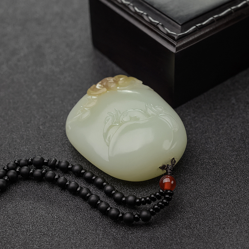 俄罗斯和田玉长寿龟吊坠 - 红掌柜