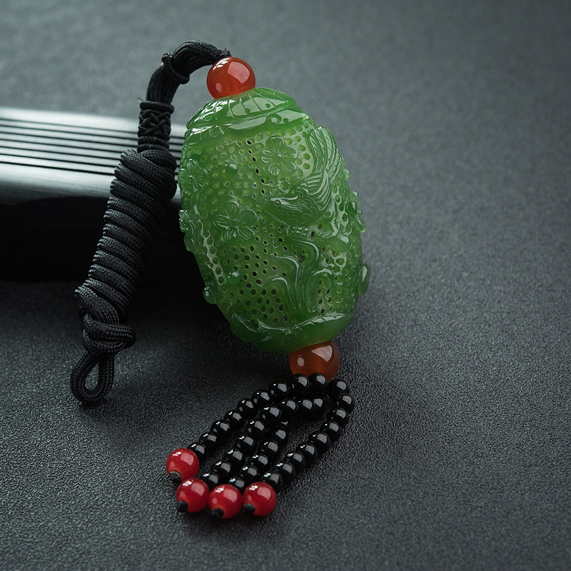 和田碧玉镂雕喜上眉梢吊坠-红掌柜