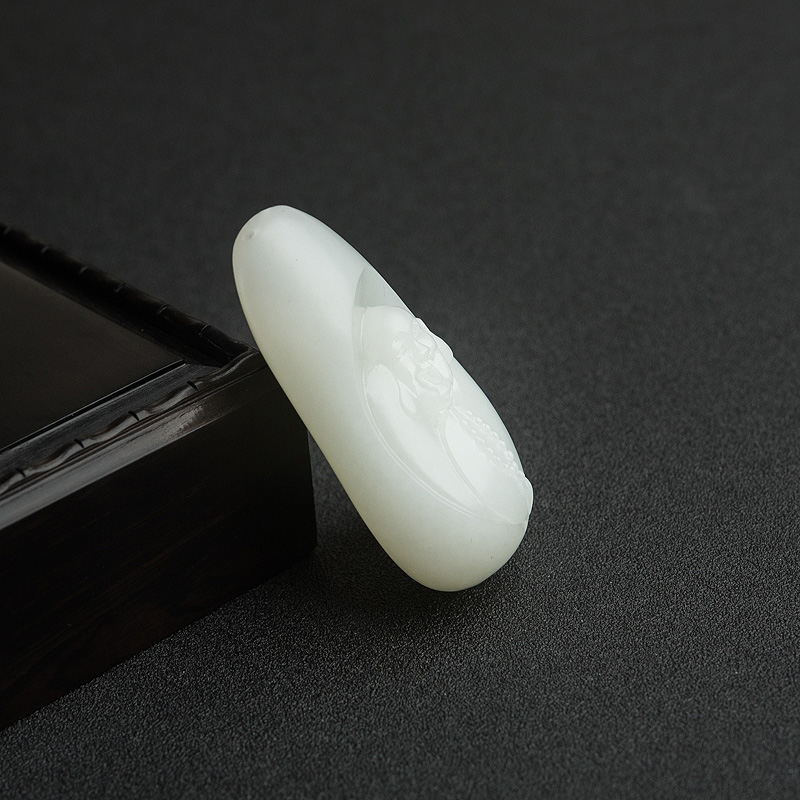 山料天然和田白玉吊坠-红掌柜