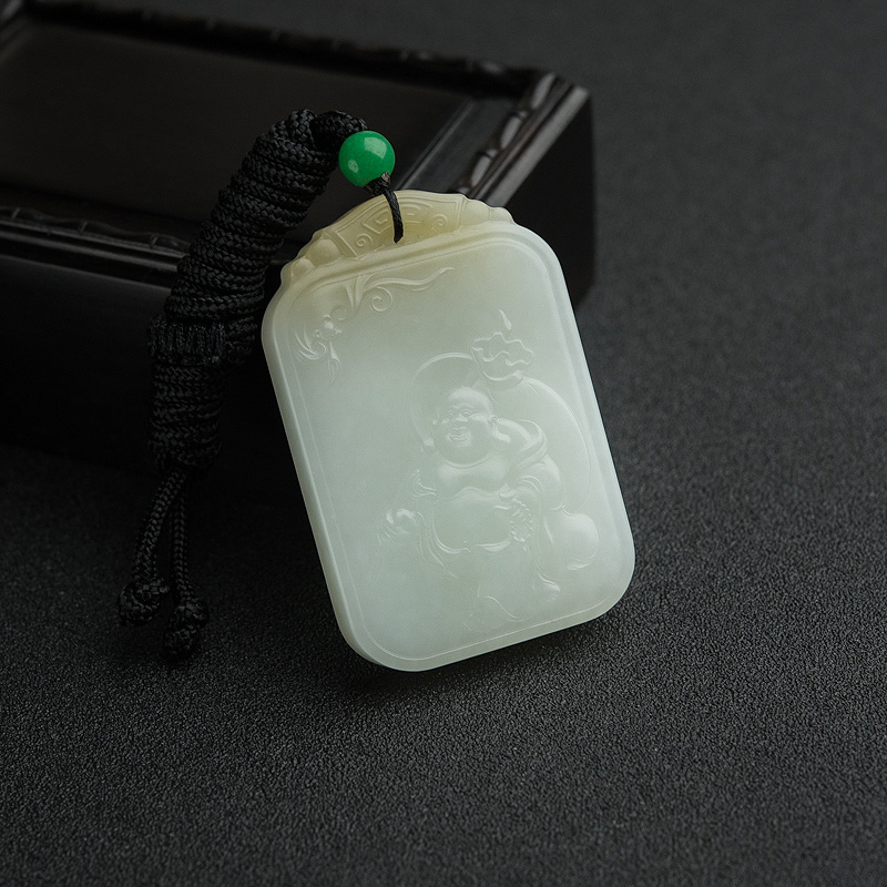 天然俏色和田玉福在眼前吊坠-红掌柜