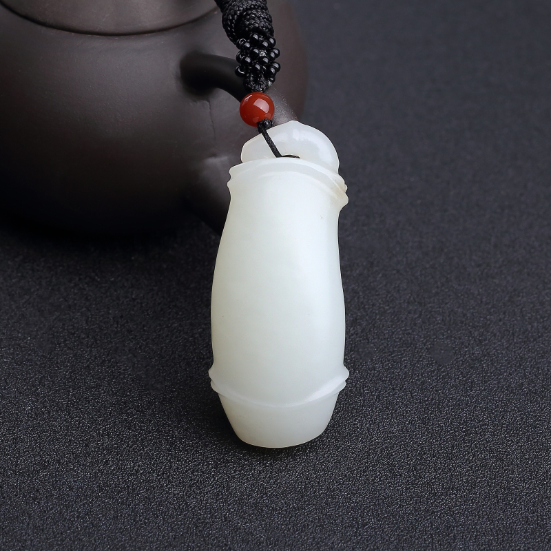 和田白玉竹节吊坠-红掌柜