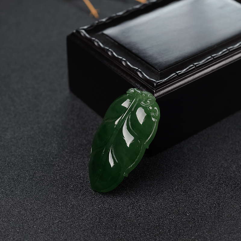 和田碧玉叶子吊坠-红掌柜