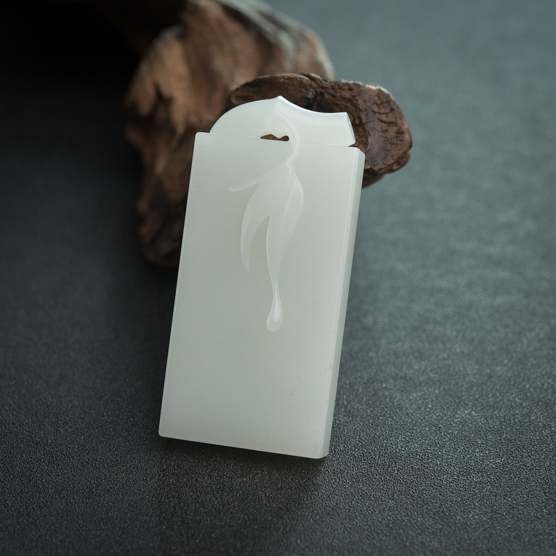 俄罗斯山料和田白玉竹节无事牌吊坠-红掌柜