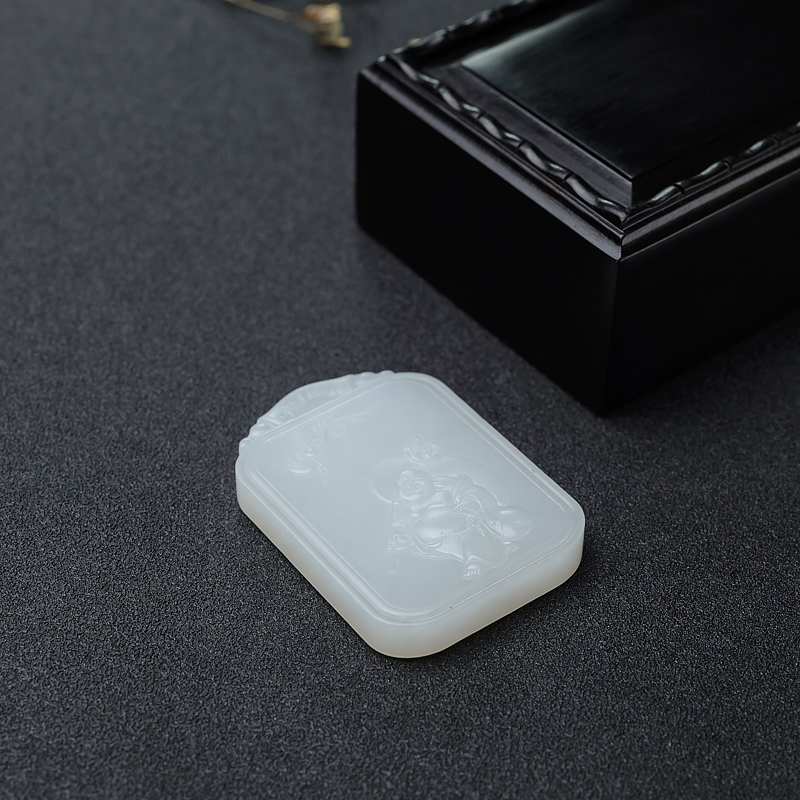 和田白玉吊坠-红掌柜