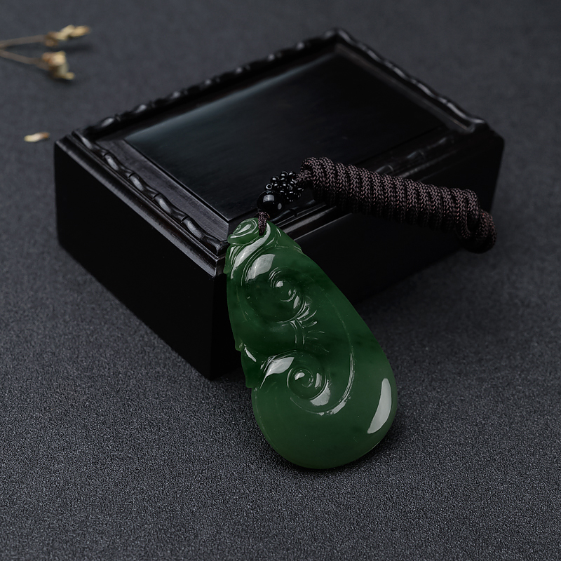 山料和田青玉吊坠-红掌柜