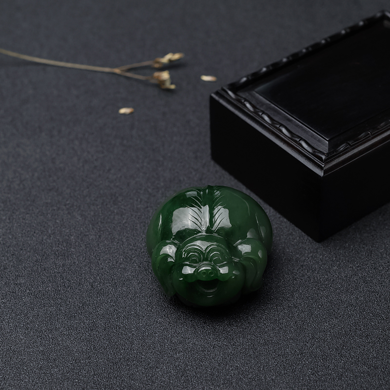 和田青玉招财猪-红掌柜