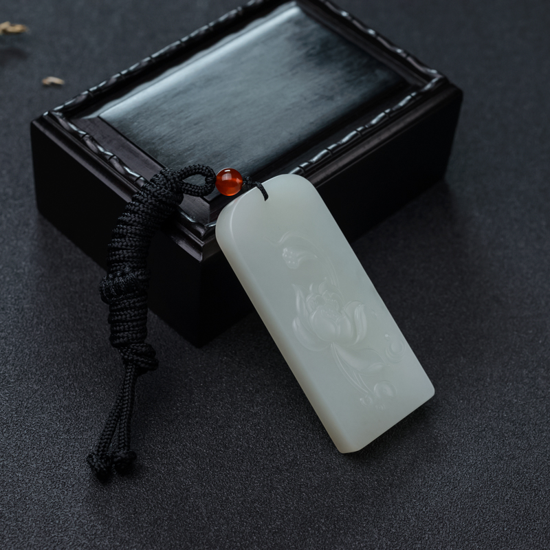 山料和田白玉吊坠-红掌柜