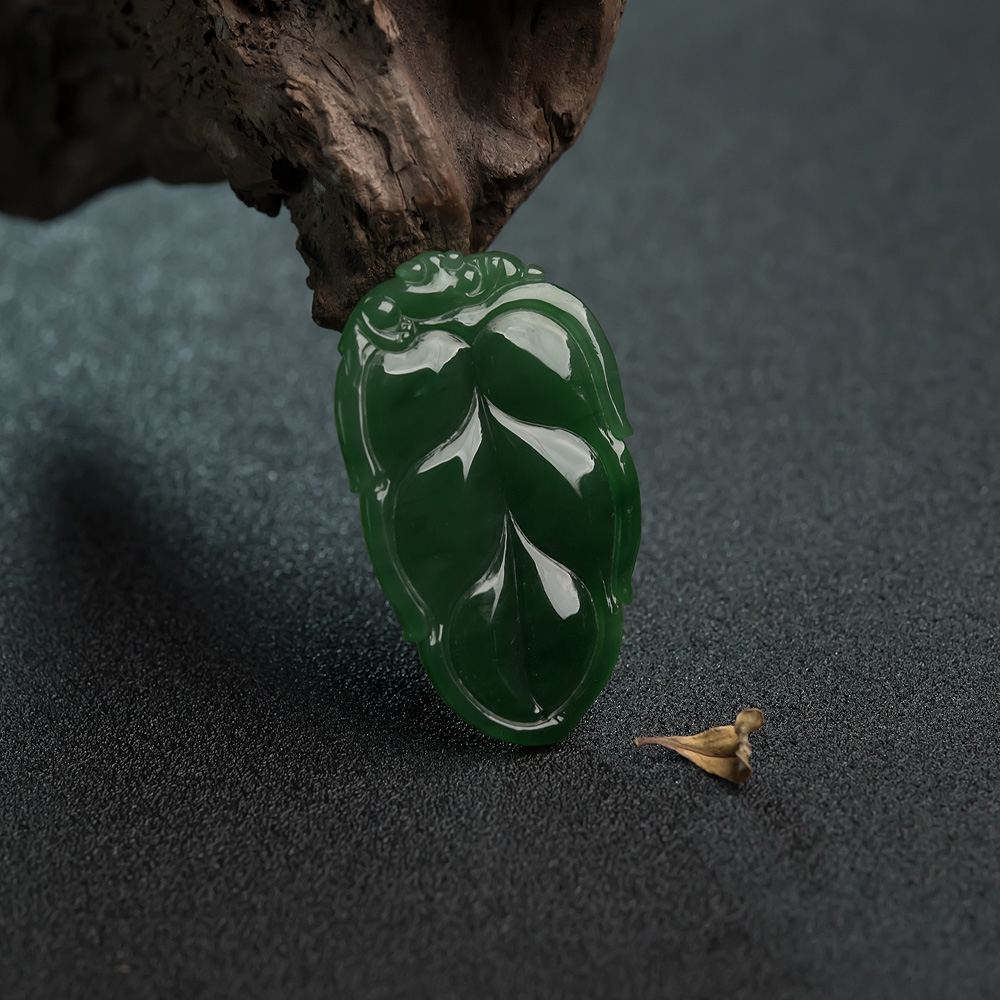 天然和田碧玉叶子吊坠-红掌柜