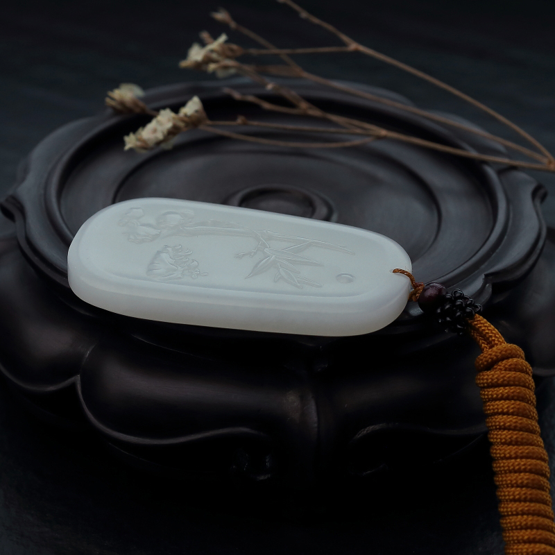 天然和田玉富贵竹牌吊坠-红掌柜